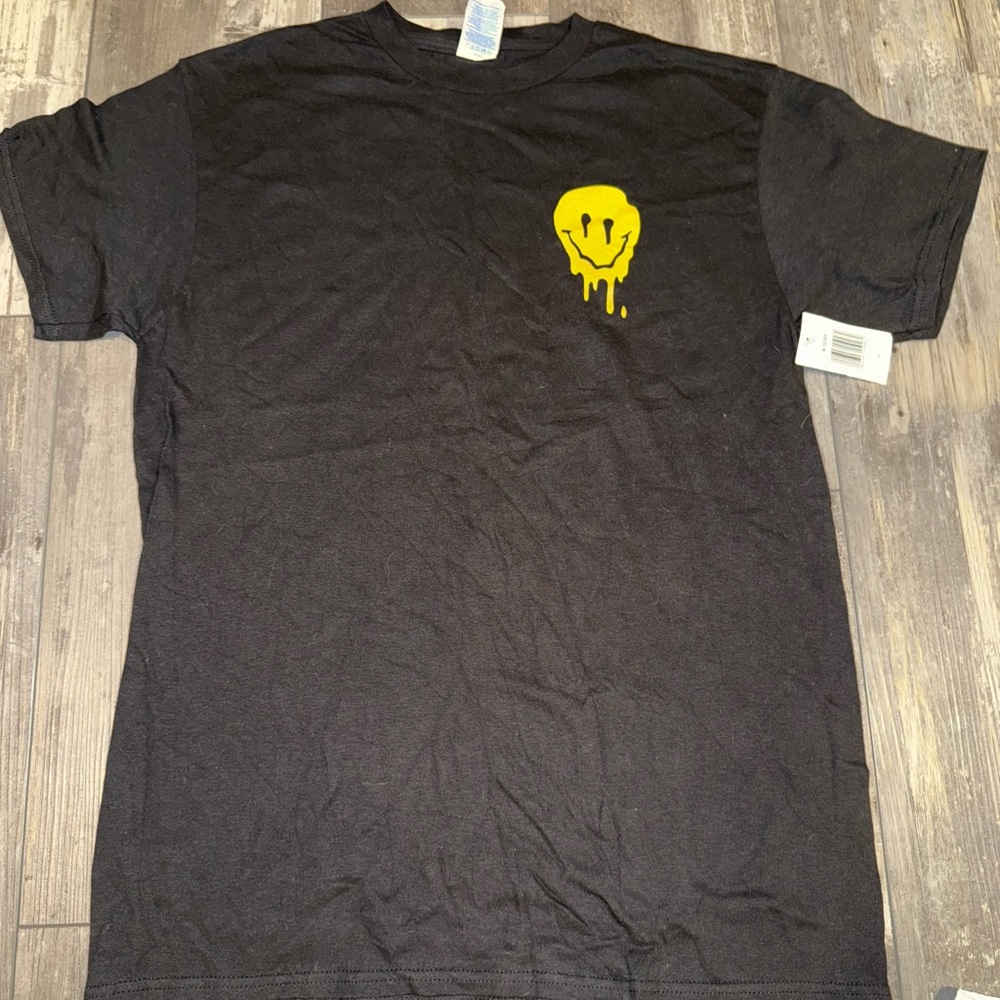 smiley face shirt